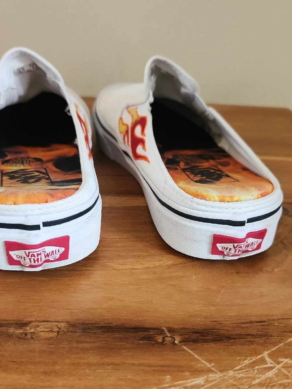 Vans very good